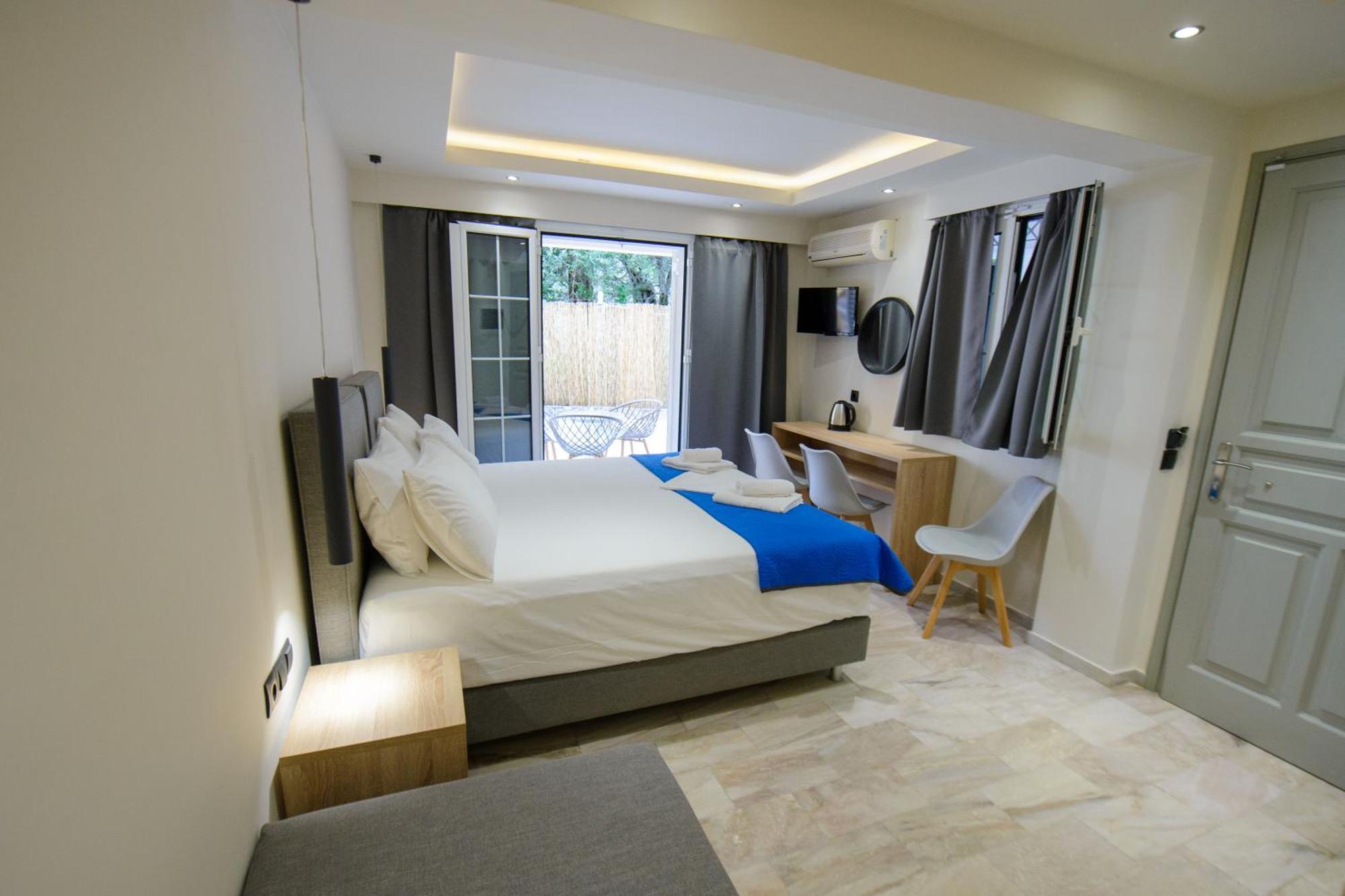 Saint Spiridon Aparthotel Kassiopi